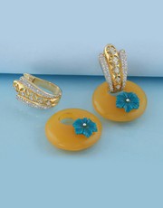 Buy Beautiful Gold Hoop Earrings Online for Women.