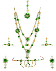 Check out Exclusive Flower Jewellery for Haldi Online at Best Price.